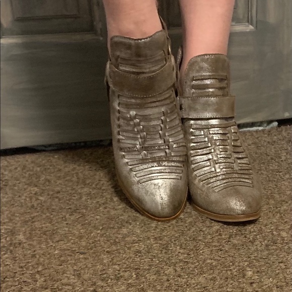 Western Boots - Picture 4 of 4